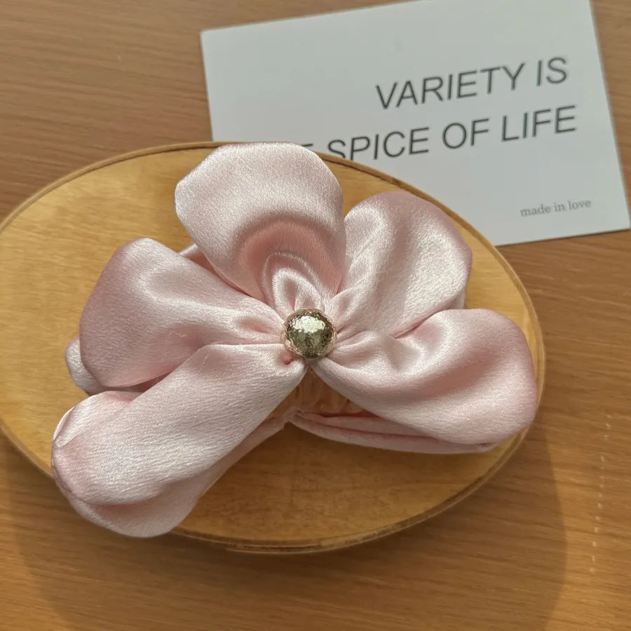 Elegant Satin Hair Claw Clip Petal Shaped Half Updo Glowing 3D Design New Style Women's Fairy Tale Hair Accessories