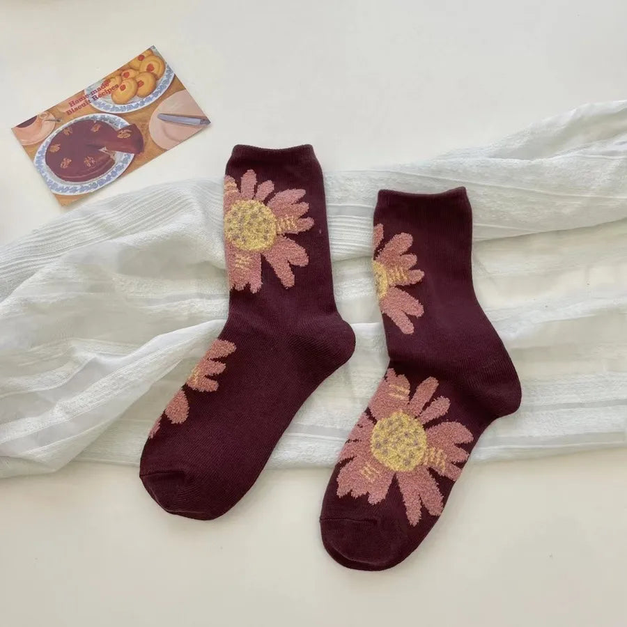women's retro flower cotton jacquard crew socks a pair