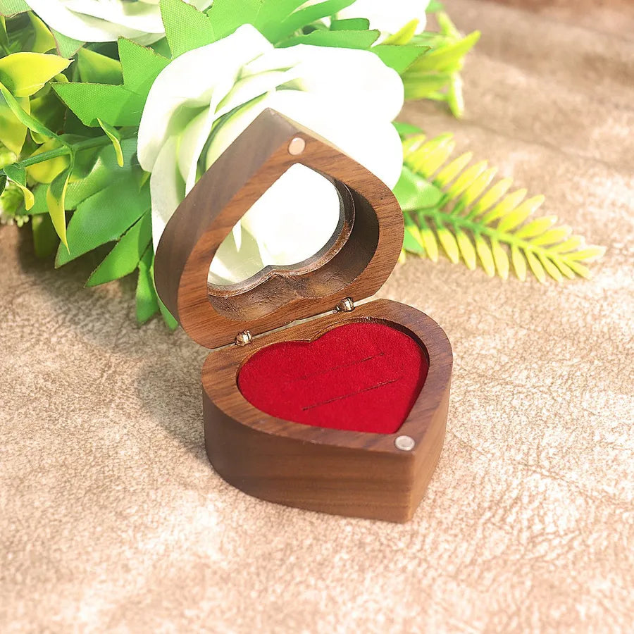 1 Piece Wood Retro Daily Festival Heart Shape Solid Color Jewelry Boxes