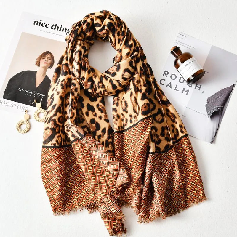 Women's Retro Classic Style Printing Leopard Cotton Scarf