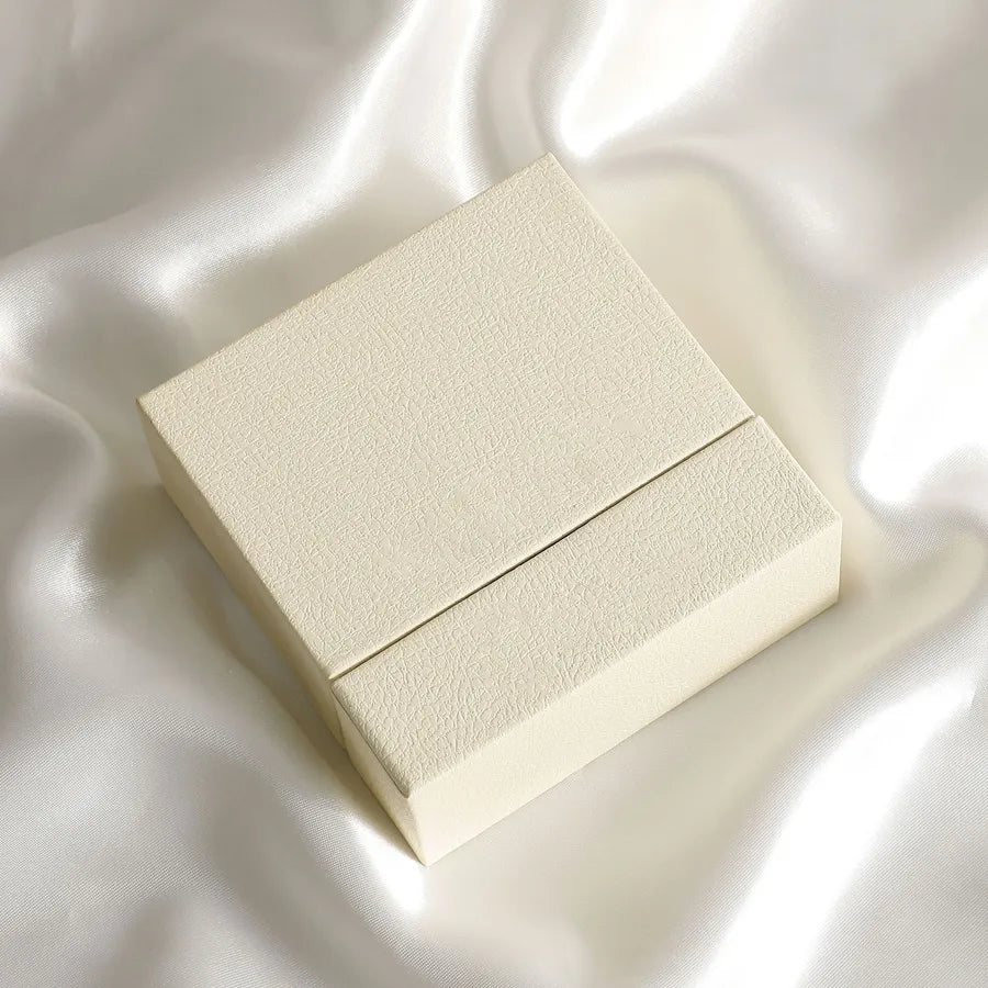 1 Piece Cardboard Casual Elegant Lady Holiday Banquet Selfie Solid Color Jewelry Boxes