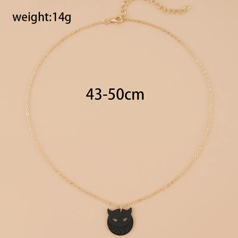 Dark Halloween Skeleton Head Pendant Necklace Personalized Devil Card Necklaces Spooky Attractiveness Unisex Metal Chain Jewelry