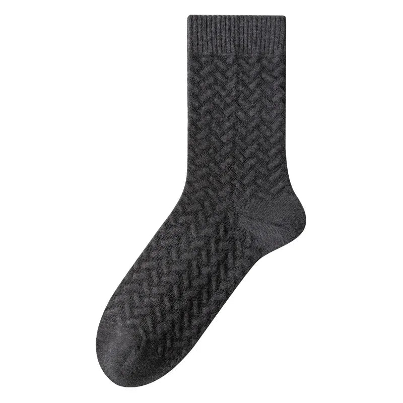 men's casual simple style solid color cotton crew socks a pair