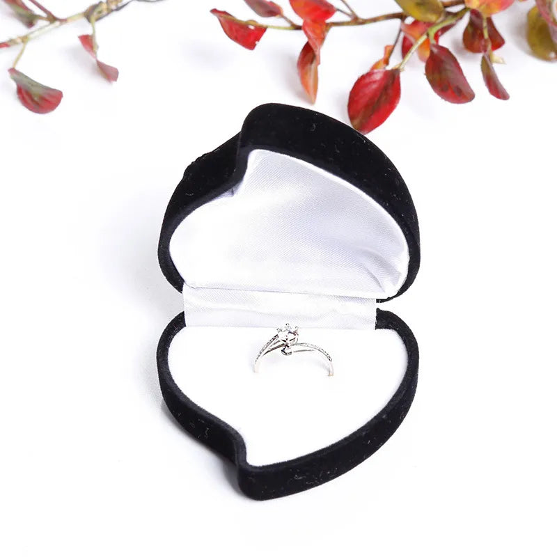 simple style heart shape flannel jewelry boxes