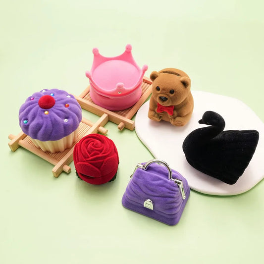 1 Piece Flannel Simple Style Classic Style Daily Angel Crown Strawberry Jewelry Boxes
