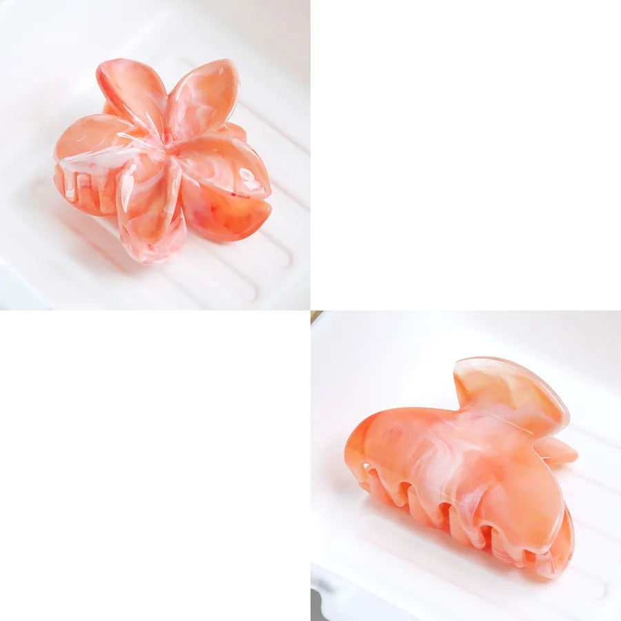 Elegant Lady Artistic Women's Geometric Resin Hair Claws
