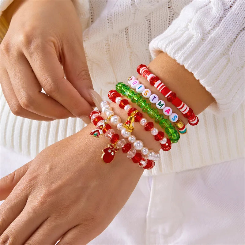 Fashionable Versatile Christmas Themed Soft Clay Bracelet With Glass Deer Snowflake Pearl Design Suitable For Men And Women