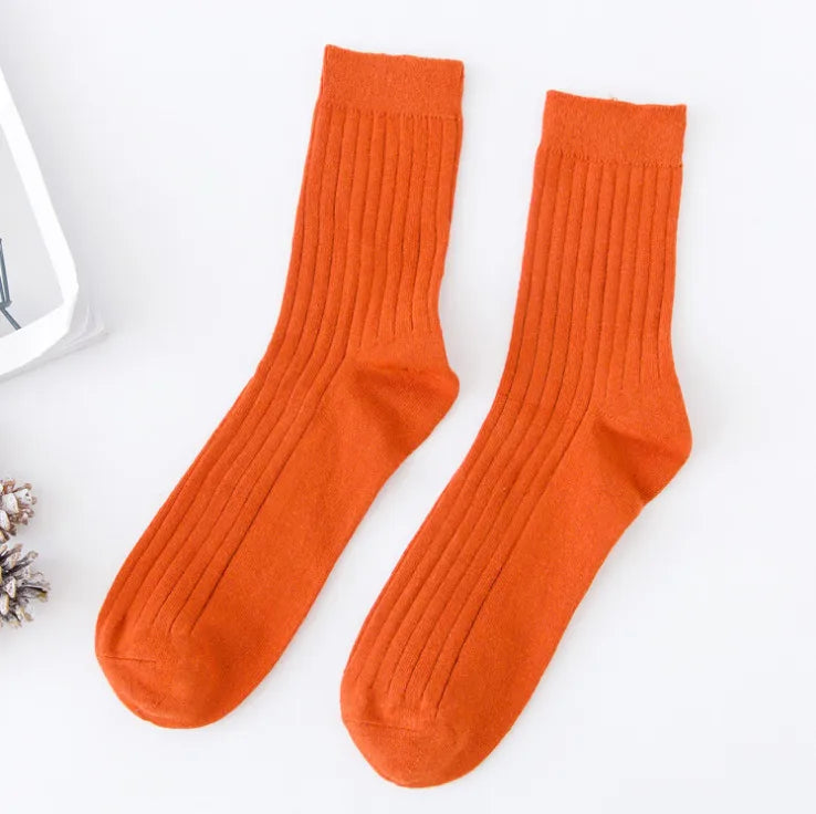 Spring and Summer new fashion solid color mid-calf socks thin sweat-absorbent breathable college style cotton men's sports socks