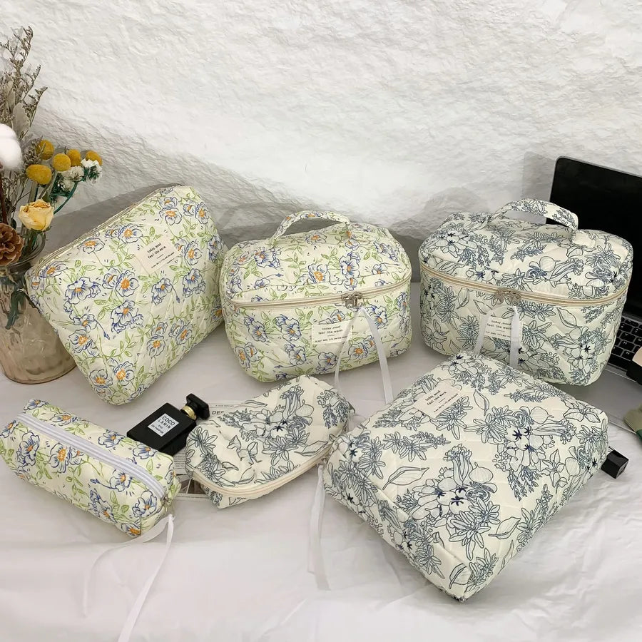 Blue Begonia Flower Cosmetic Bag Vintage Wash Bag Storage Bag Large Capacity Handbag Outgoing Portable Travel Bag