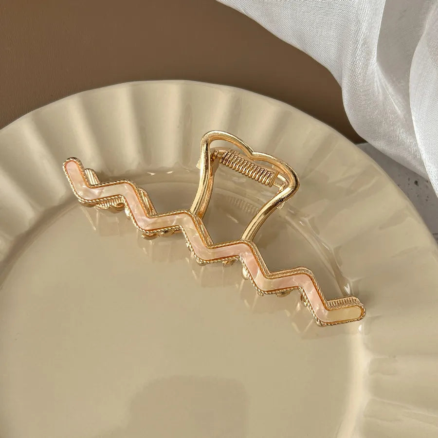 Elegant Women's Summer Spring Acetate Hair Clips Stylish Brain Back Shark Clip Wave Pattern Zinc Alloy Hair Accessories