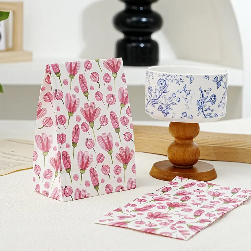 Cute Cartoon Paper Party Gift Wrapping Supplies