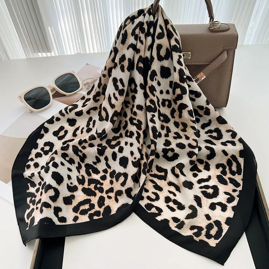Unisex Casual Vacation Simple Style Solid Color Satin Kerchief