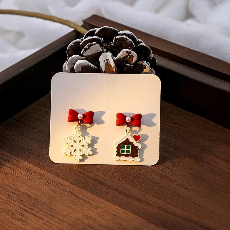 1 Pair Christmas Cute Penguin Santa Claus Christmas Socks Plating Alloy Drop Earrings