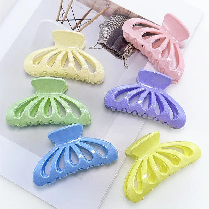Thick Acrylic Hair Clips Cute Sweet Dopaamine Crown Grab Clips Shark Fin Sensation Solid Color Hair Clips For Women