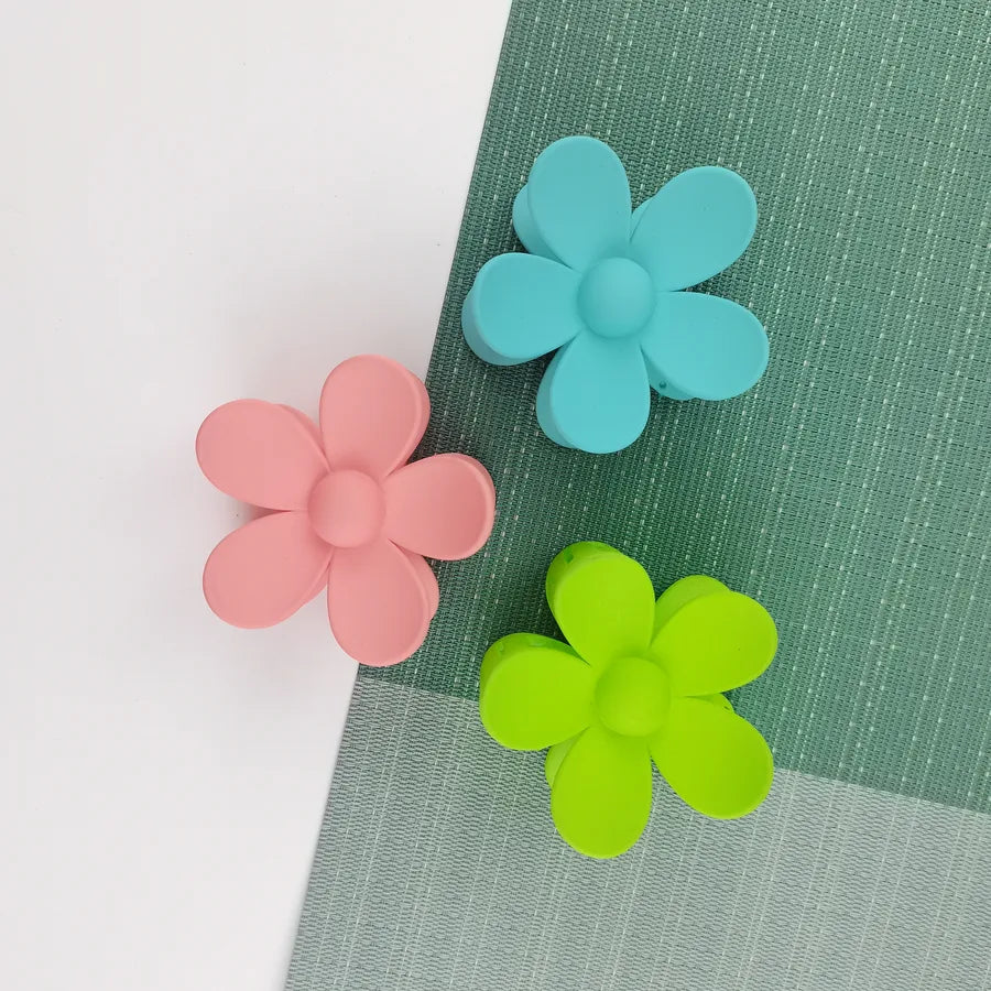 New Style Women'S Flower Plumeria Plastic Resin Hair Clip