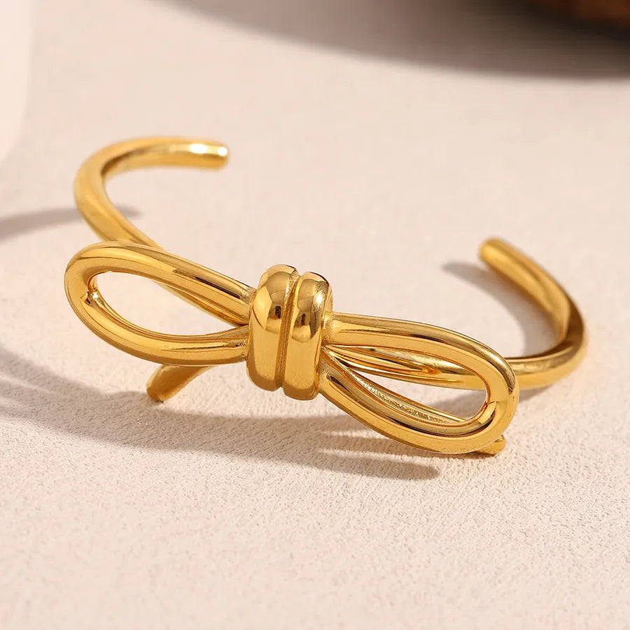 Retro Classic Style Bow Knot 304 Stainless Steel 18K Gold Plated Cuff Bracelets In Bulk