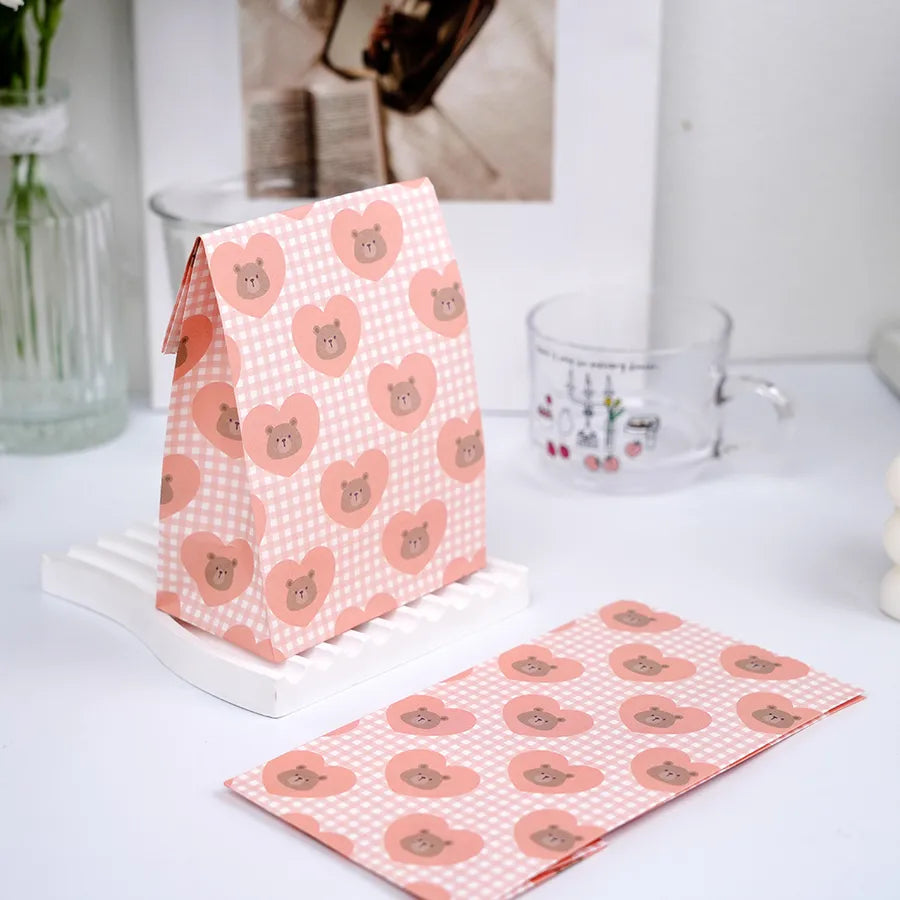 Cute Cartoon Paper Party Gift Wrapping Supplies