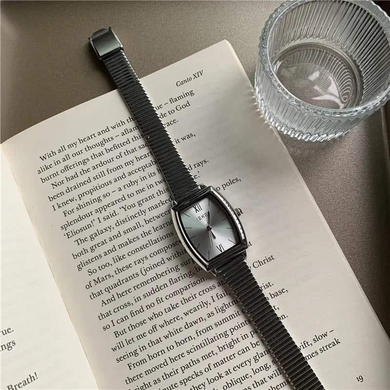casual solid color quartz men's watches