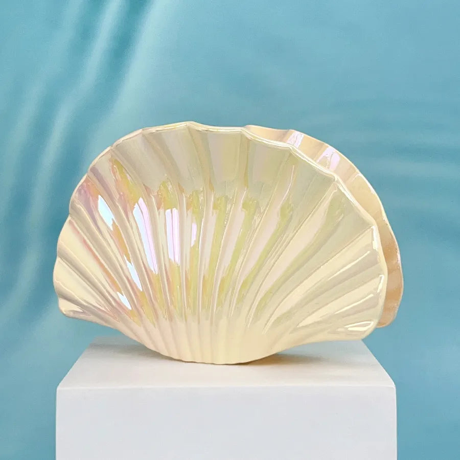 Elegant Lady Women's Shell Plastic Hair Claws