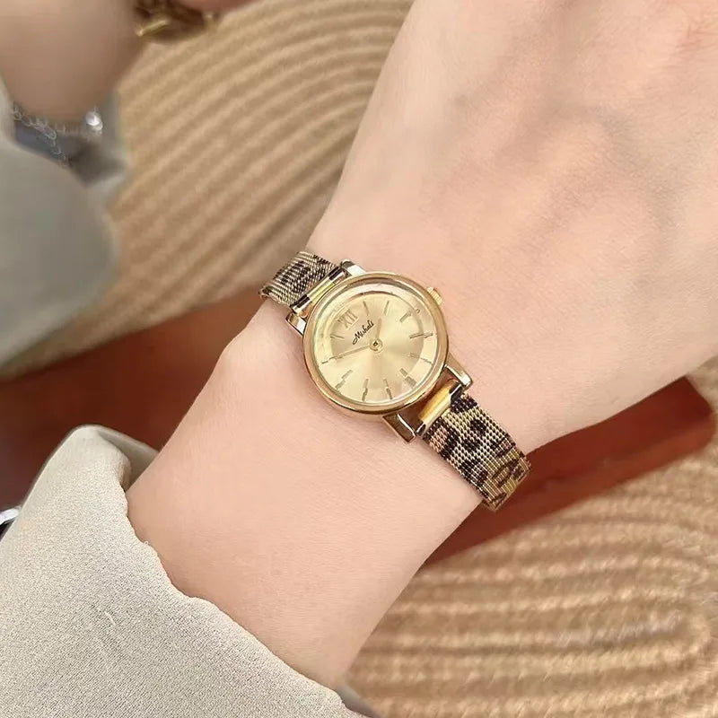 Vintage Style Classic Style Geometric Leopard Single Folding Buckle Quartz Watch Women's Watches