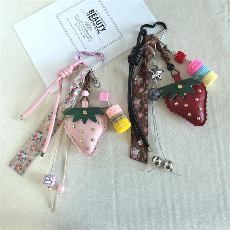 Creative Leather Strawberry Keychain Cute Bag Charm Mobile Phone Chain Accessory Luxury Artificial Leather Wedding Graduation Birthday