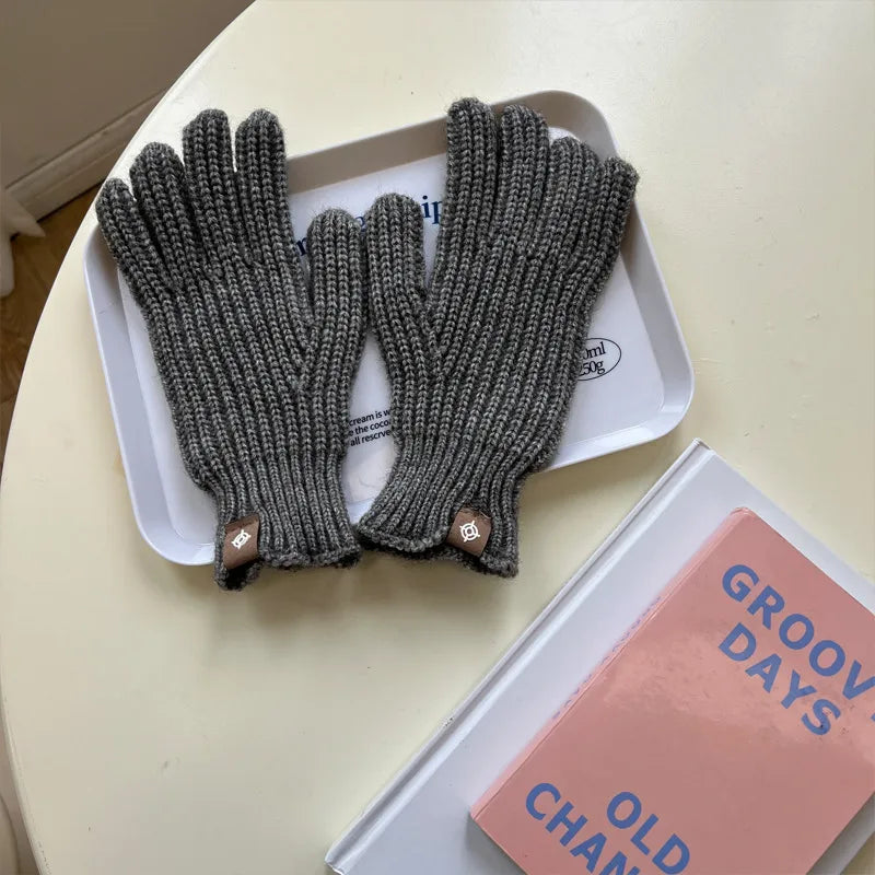 women's simple style solid color gloves 1 set