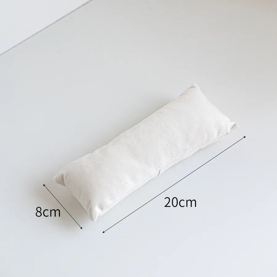 Velvet Fabric Bracelet Display Stand Counter Top Sponge Cushion Leather Surface Jewelry Accessory Premium Feeling Integrated Style