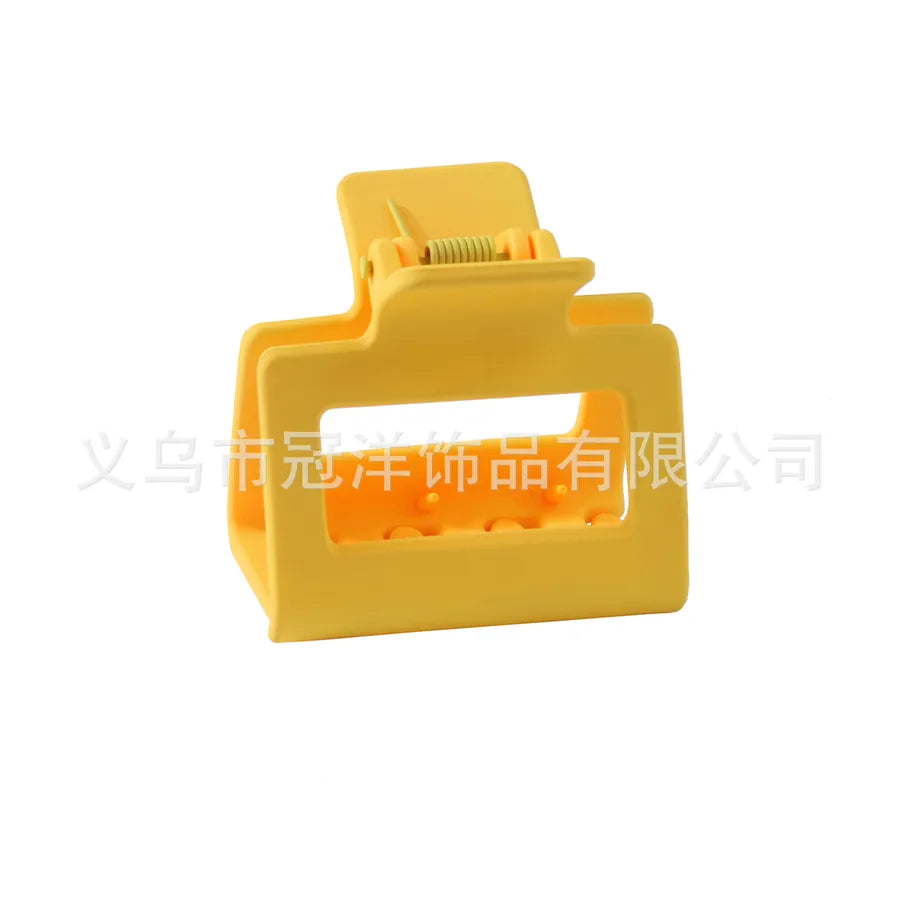 Simple Style Women'S Solid Color Arylic Stoving Varnish Hair Claws