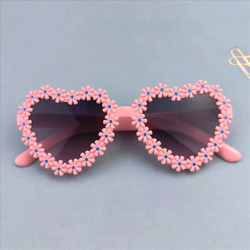 Cute Novelty Heart Shape Ac Tinted Lenses Special-Shaped Mirror Full Frame Kids Sunglasses