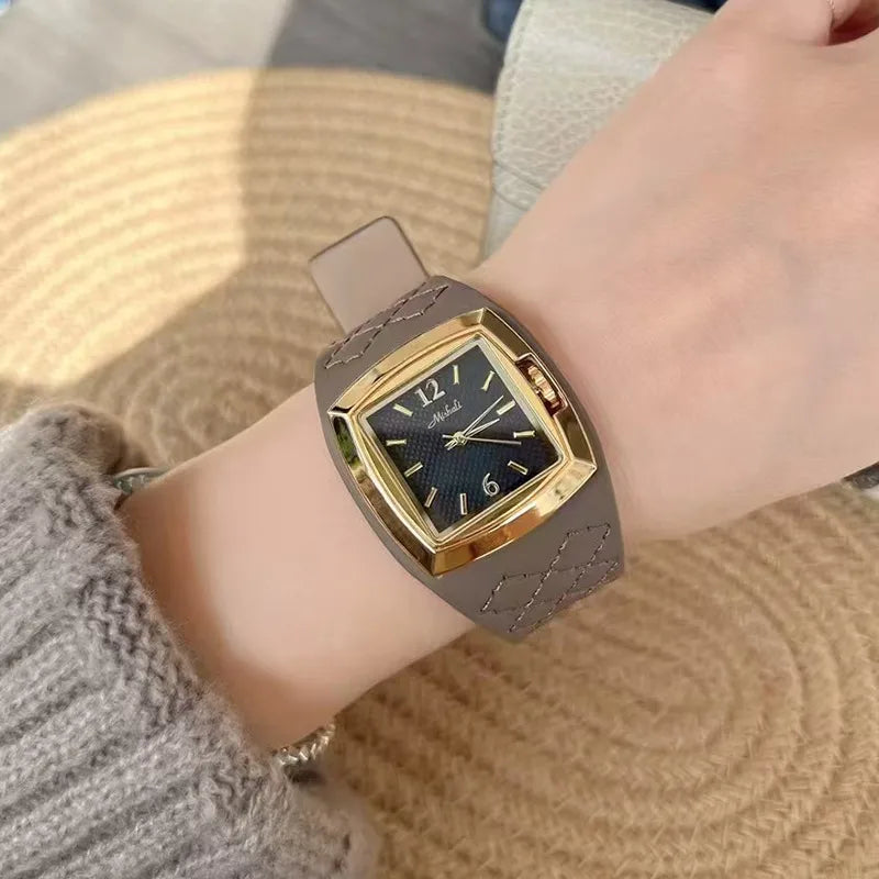 Simple Style Classic Style Solid Color Buckle Quartz Watch Women's Watches