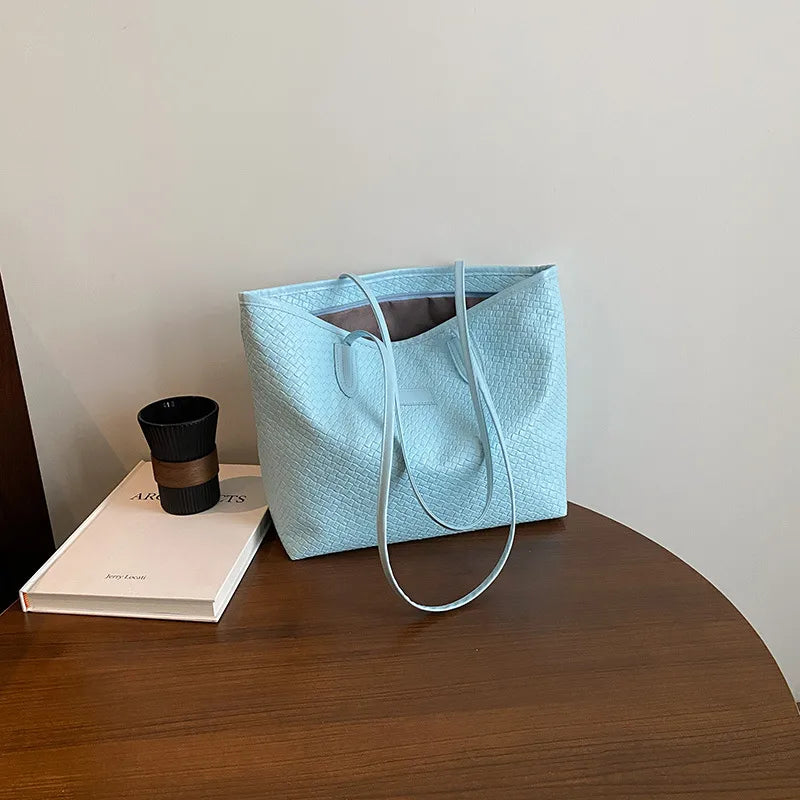 New  Women's Bag All-Match Underarm Bag Fashion Shoulder Bag Commuter Tote Large Capacity Handbag New Style Bag