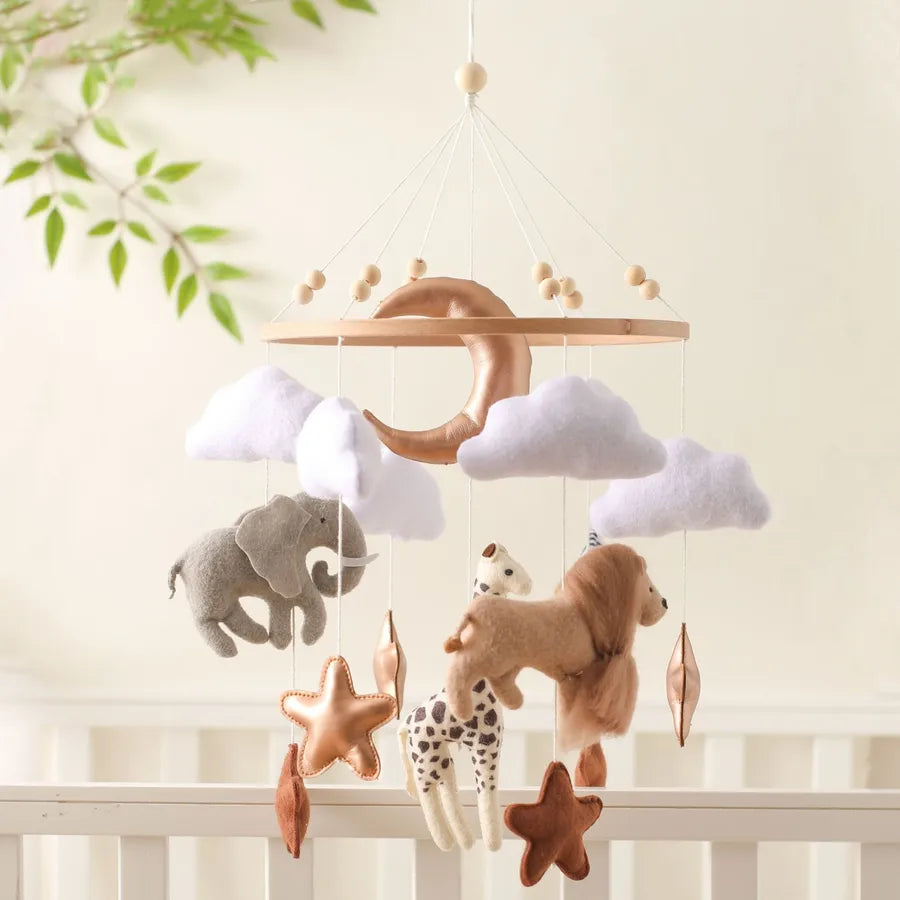 Nordic Style Felt Animal Bed Bell Hanging Decoration Baby Infant Carriage Hand Eye Coordination Hanging Ornament Bed Bell