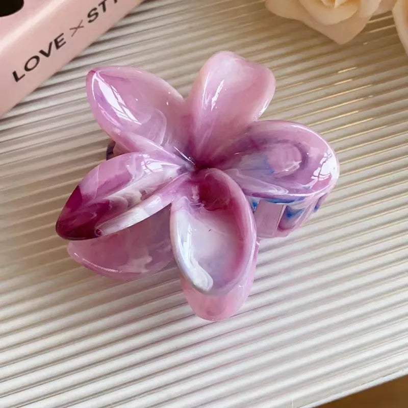 Elegant Bohemian Beach Women's Plumeria Plastic Hair Claws