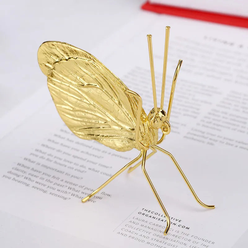 Creative European-style Metal Golden Butterfly Ornaments Desktop Living Room Light Luxury Home Decorations Animal Decoration Crafts