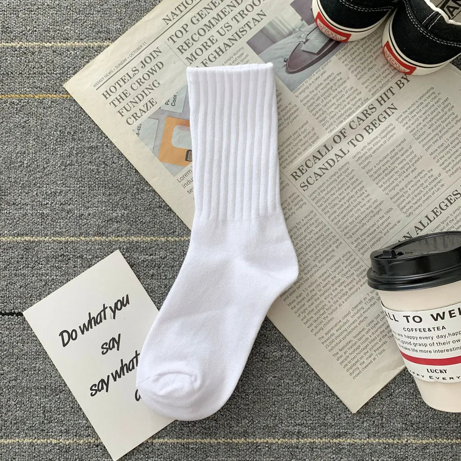 Women's Simple Style Solid Color Polyester Jacquard Crew Socks A Pair