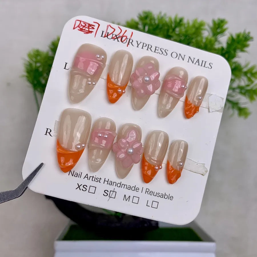 Handmade Detachable Shell Sculpture Cat Eye Almond Nails Ice Transparent Floral Design Wearable False Nails For Women