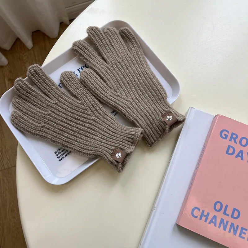 women's simple style solid color gloves 1 set