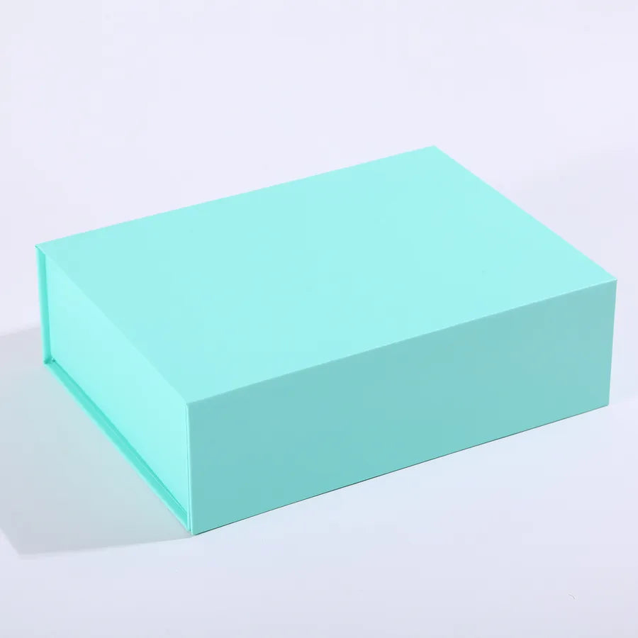 Foldable Magnetic Gift Box Hard Gift Packaging Birthday Souvenir One-piece Design Elegant White Card Paper Simple Style