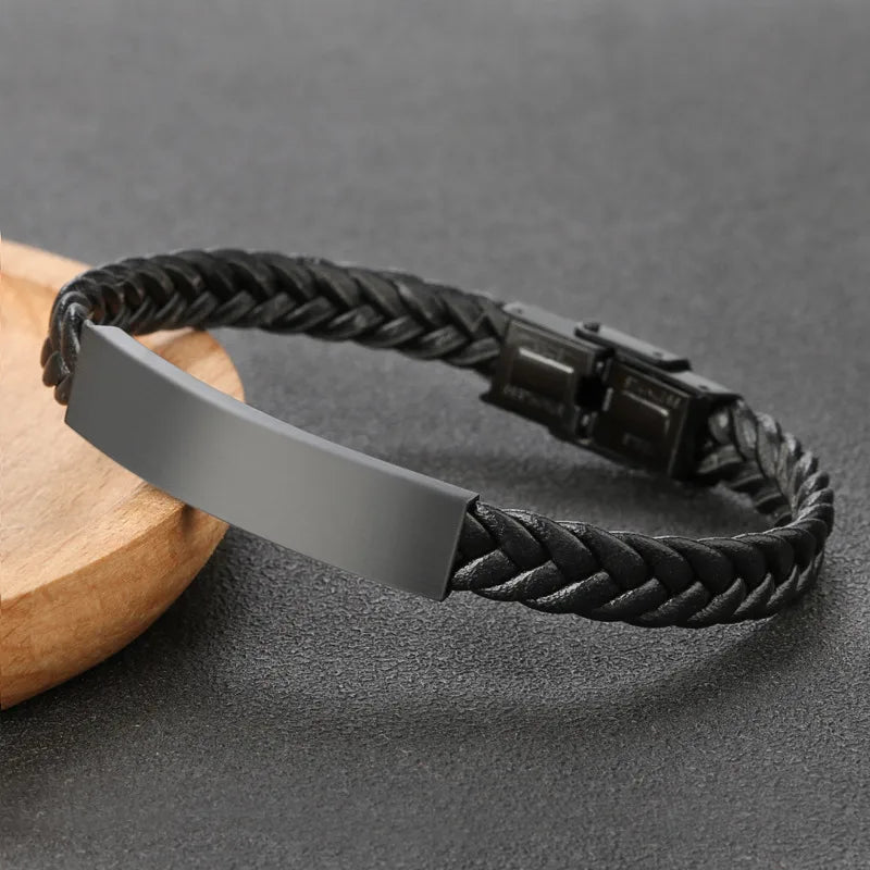 Retro Solid Color 304 Stainless Steel Pu Leather Men's Bracelets Men Cord & Leather Bracelets