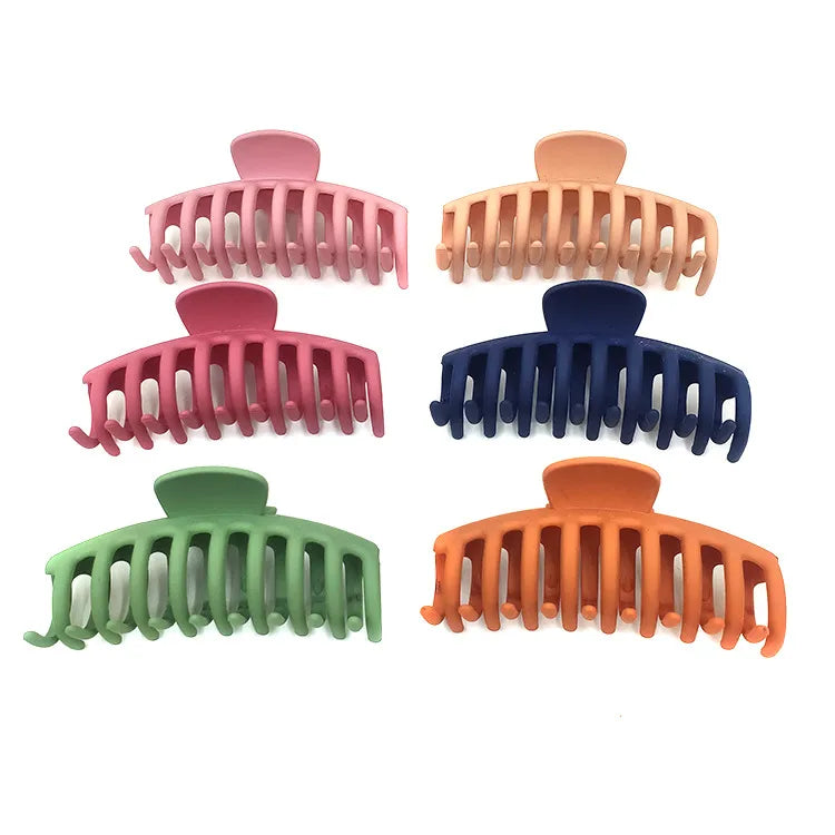 Elegant Simple Style Women's Solid Color Plastic Resin Hair Claws