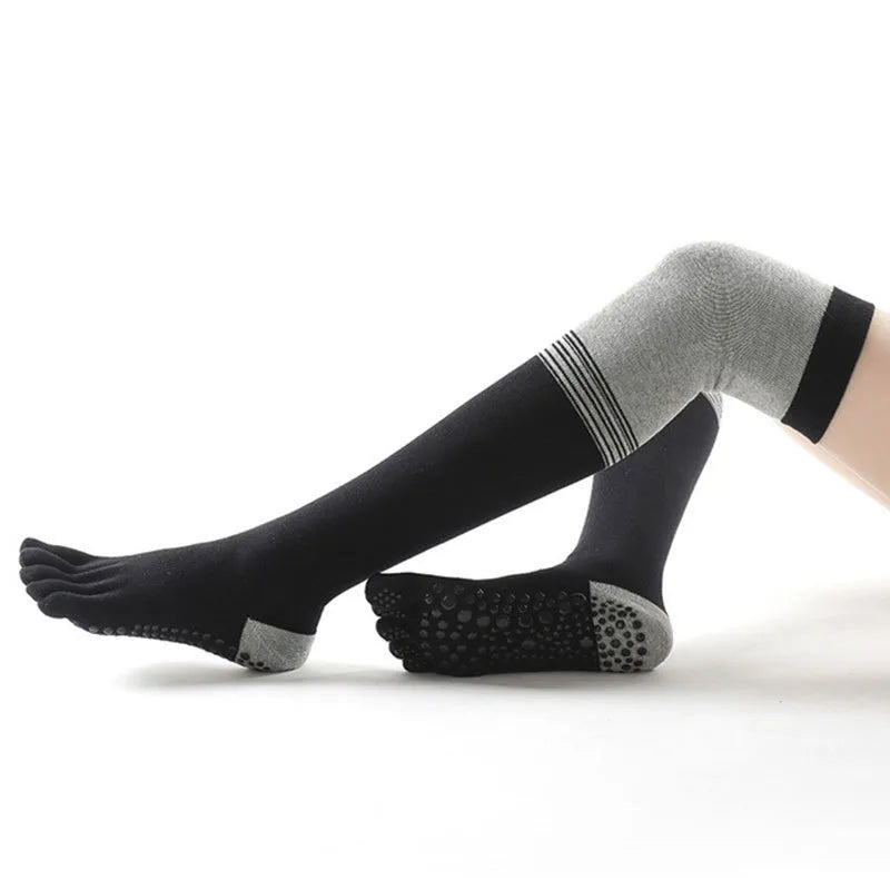 Women's Casual Sports Color Block Cotton Jacquard Crew Socks A Pair