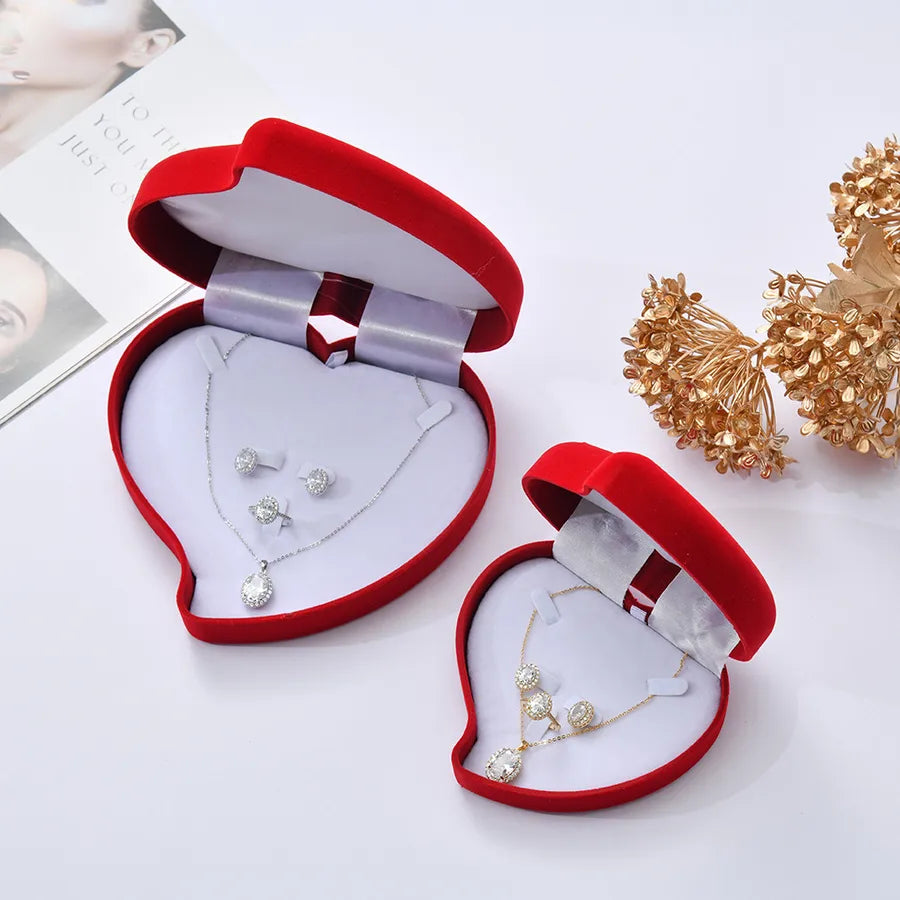 1 Piece Velvet Spray Retro Casual Daily Date Heart Shape Jewelry Boxes