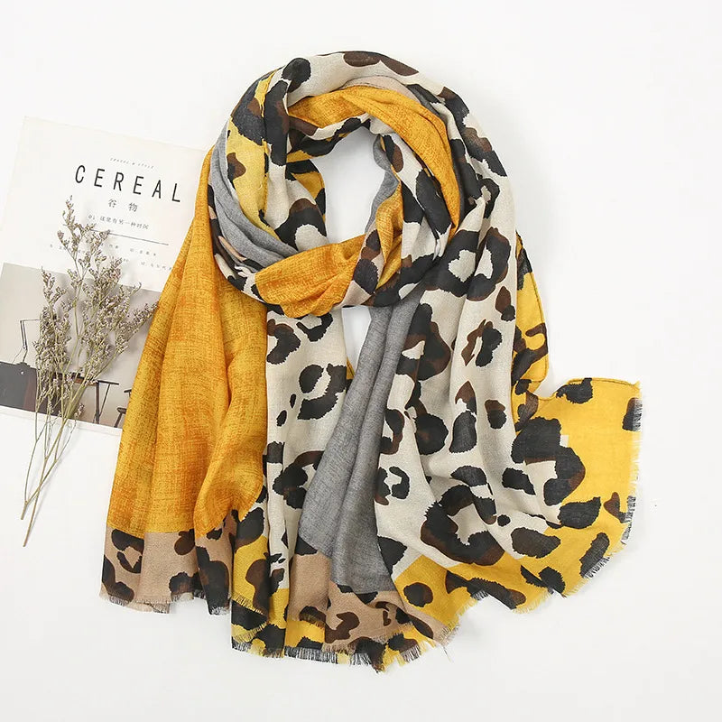 Women's Vintage Style Leopard Polyester Silk Scarf