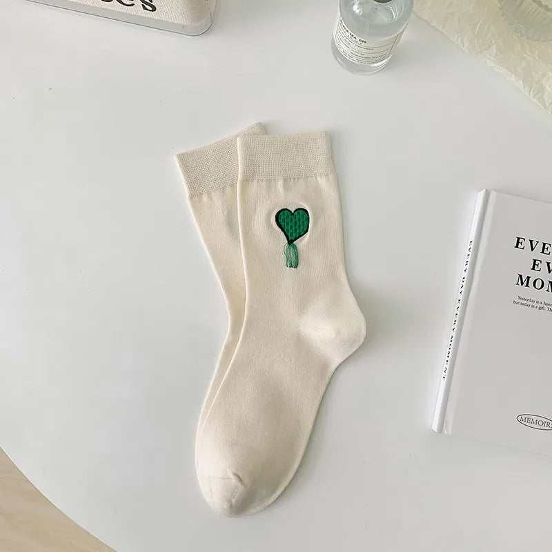 women's simple style streetwear geometric heart shape cotton crew socks a pair