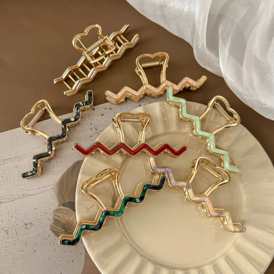 Elegant Women's Summer Spring Acetate Hair Clips Stylish Brain Back Shark Clip Wave Pattern Zinc Alloy Hair Accessories