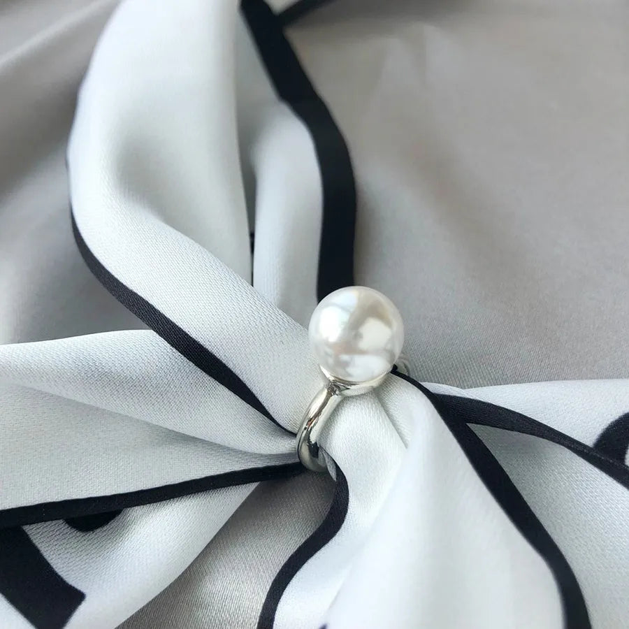 Sweet Flower Alloy Women's Scarf Ring