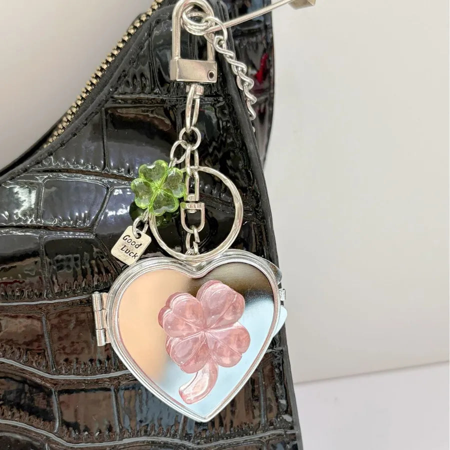 New Ins Lucky Four-Leaf Clover Heart Mirror Keychain Y2K Niche Bag Pendant High-End Accessories Make-Up