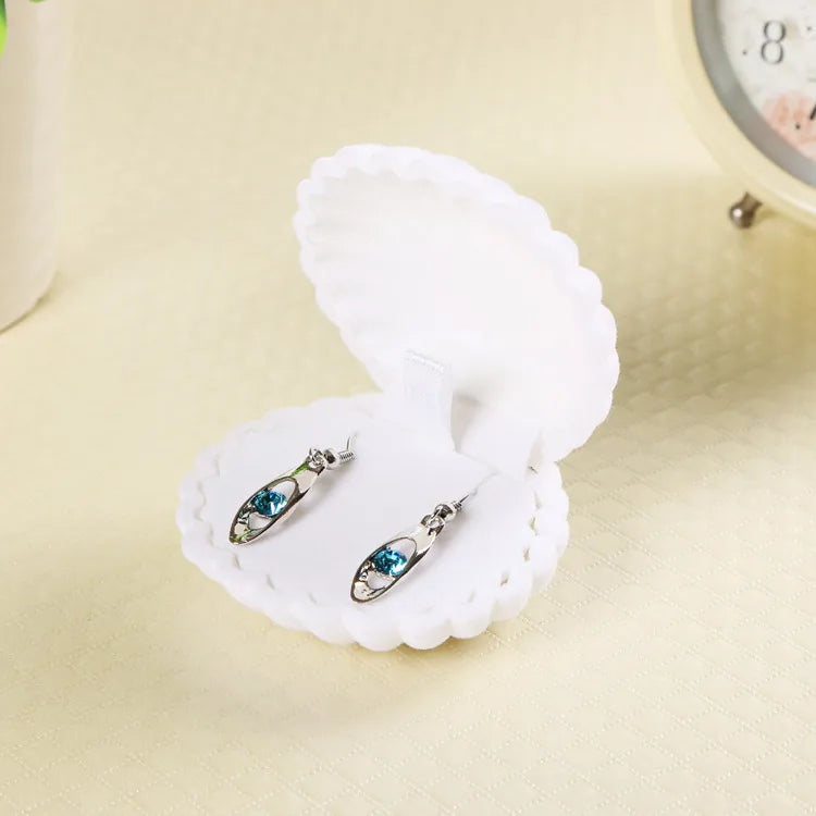 simple style commute solid color shell plastic jewelry boxes