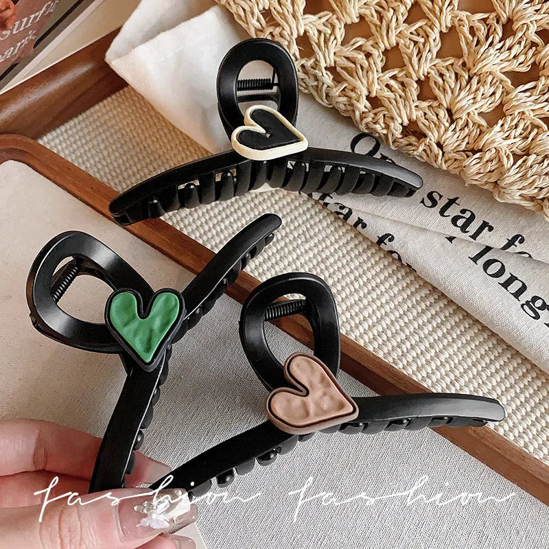 Large Size Heart Shaped Hair Clip Women's Hair Accessories Casual Style Acrylic Hair Grips For Bun Styling Hair Grabbers