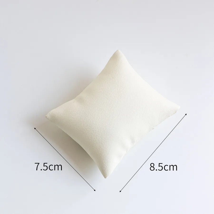 Velvet Fabric Bracelet Display Stand Counter Top Sponge Cushion Leather Surface Jewelry Accessory Premium Feeling Integrated Style